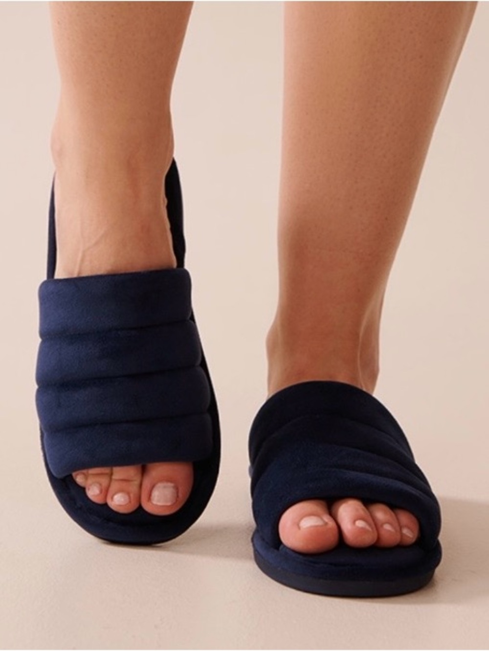 La Vie En Rose Quilted Velvet Slippers - Navy
